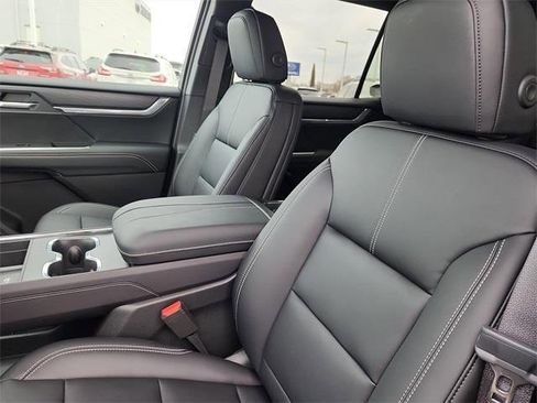 New 2026 GMC Acadia Elevation w/ Super Cruise Package image 14