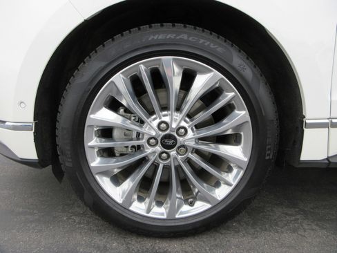 Used 2020 Ford Edge Titanium w/ Equipment Group 301A AWD/4WD image 52