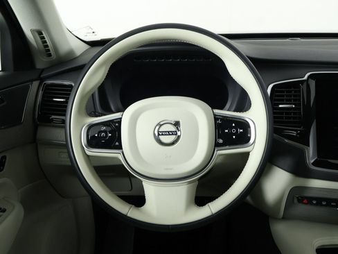 Certified 2025 Volvo XC90 T8 Plus w/ Protection Package Premier AWD/4WD image 8