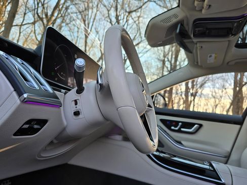 Used 2022 Mercedes-Benz S 500 4MATIC image 35