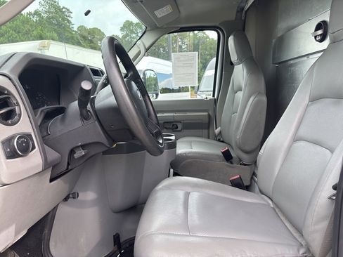 Used 2022 Ford E-350 and Econoline 350 Super Duty w/ Power Windows & Locks Group image 41