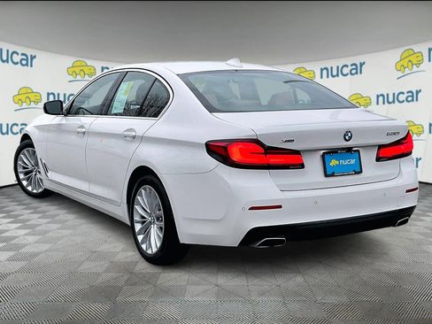 Used 2023 BMW 530i xDrive w/ Premium Package image 7