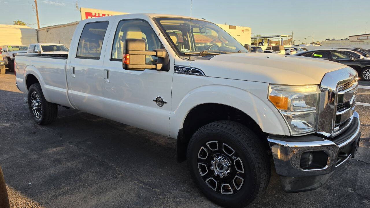 Used 2011 Ford F250 Lariat w/ Lariat Ultimate Pkg AWD/4WD image 2