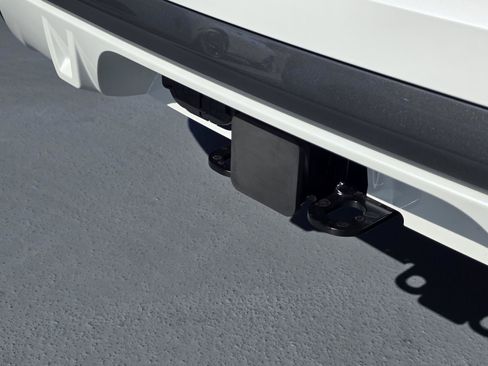 New 2026 BMW X5 xDrive50e w/ Executive Package image 6