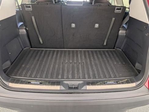 Used 2025 Toyota Grand Highlander FWD image 30