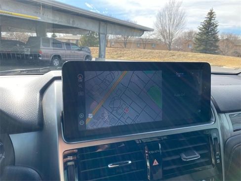 Used 2023 Lexus GX 460 Luxury w/ Sport Design Package image 18