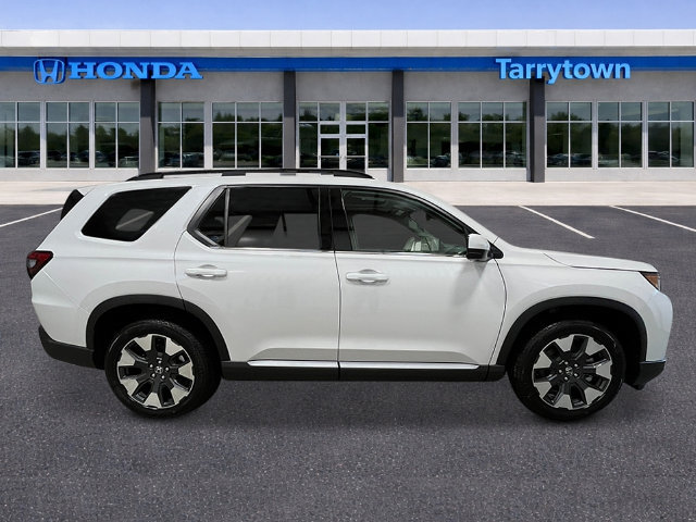 New 2026 Honda Pilot Touring image 8