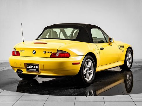 Used 2002 BMW Z3 2.5i image 9