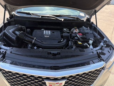 Used 2023 Cadillac XT6 Luxury AWD/4WD image 28
