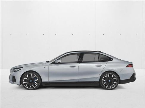 New 2026 BMW i5 eDrive40 image 2