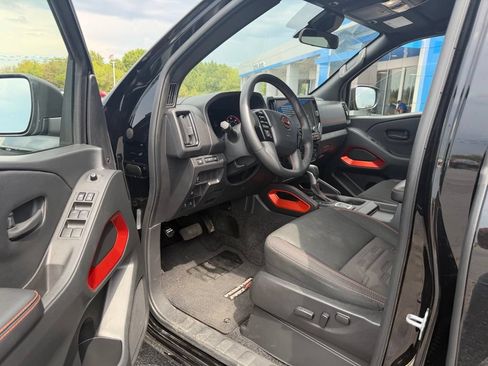 Used 2026 Nissan Frontier PRO-4X AWD/4WD image 10