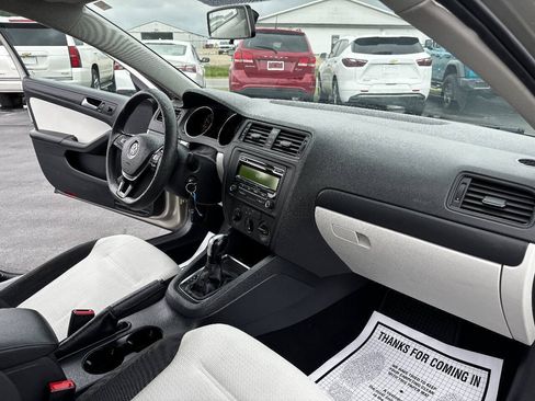 Used 2015 Volkswagen Jetta S FWD image 22