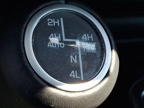 Used 2024 Jeep Wrangler High Altitude AWD/4WD image 23