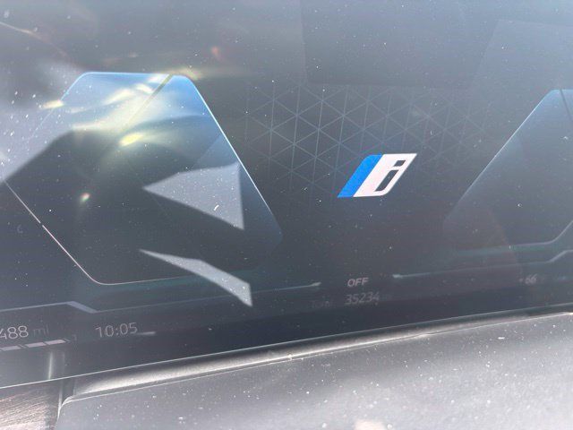 Used 2025 BMW X5 xDrive50e AWD/4WD image 15