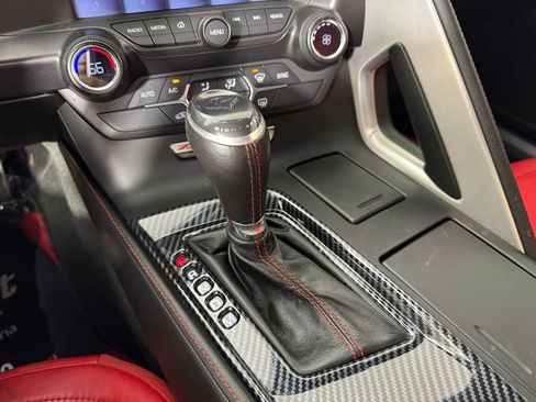 Used 2015 Chevrolet Corvette Z06 w/ Battery Protection Package image 17