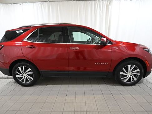 Used 2022 Chevrolet Equinox Premier AWD/4WD image 14
