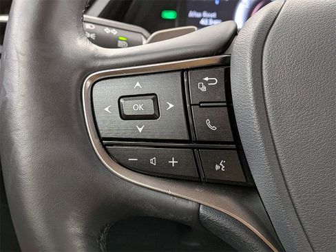 Certified 2024 Lexus ES 300h w/ Premium Package image 21