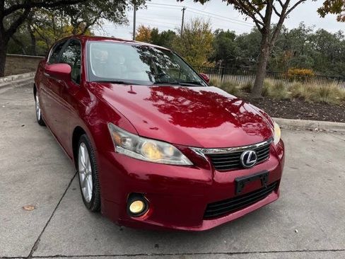 Used 2013 Lexus CT 200h image 9
