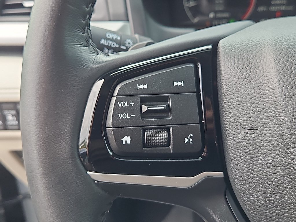 Used 2025 Honda Odyssey EX-L image 24