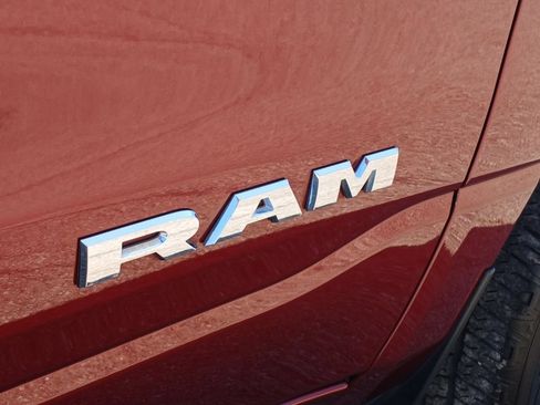 Used 2023 RAM 1500 Big Horn AWD/4WD image 32