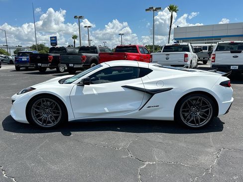 Used 2024 Chevrolet Corvette Z06 image 4