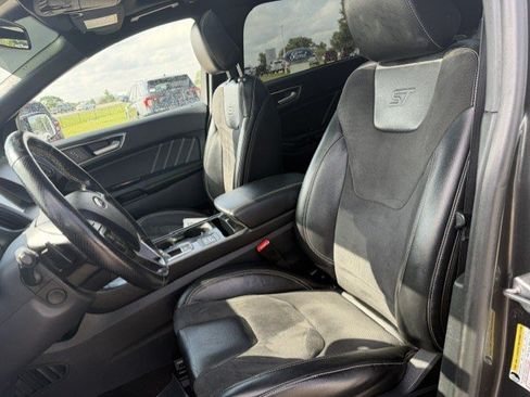 Used 2020 Ford Edge ST w/ Equipment Group 401A AWD/4WD image 13