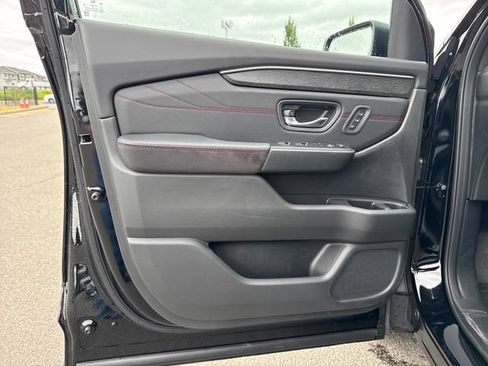 Used 2026 Honda Pilot Black Edition image 20