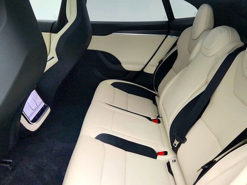 Used 2024 Tesla Model S Plaid image 25