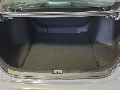 Used 2025 Honda Accord EX-L image 7