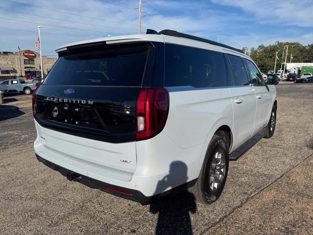 Used 2026 Ford Expedition Max Active AWD/4WD image 7