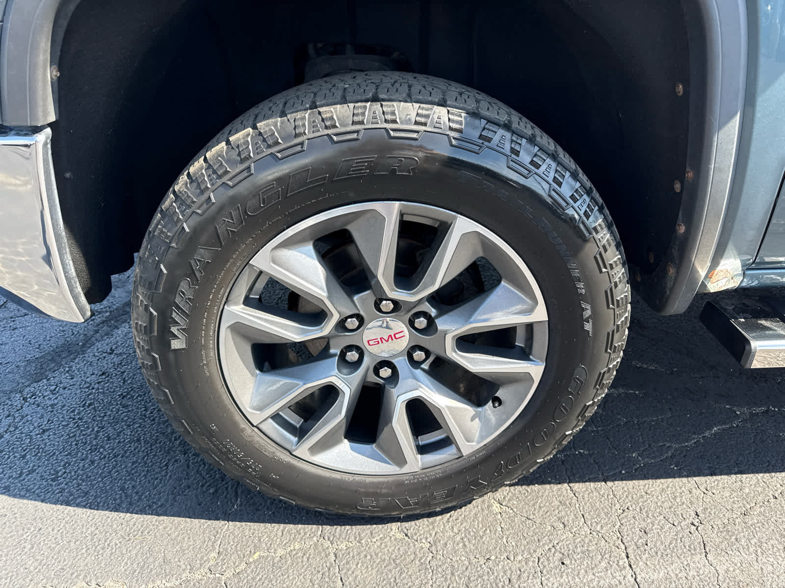 Used 2014 GMC Sierra 1500 SLT AWD/4WD image 9