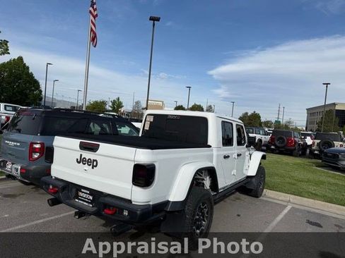 Used 2020 Jeep Gladiator Rubicon AWD/4WD image 9