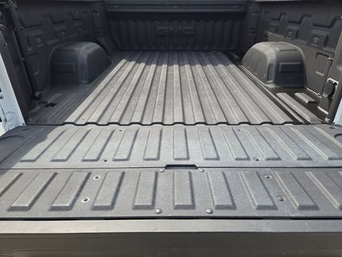 Used 2024 GMC Sierra 1500 SLE AWD/4WD image 31