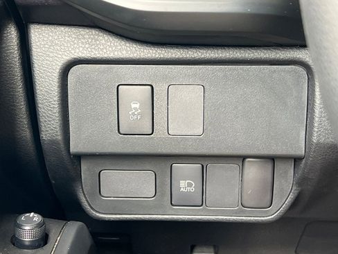 Certified 2021 Toyota Tacoma SR image 31