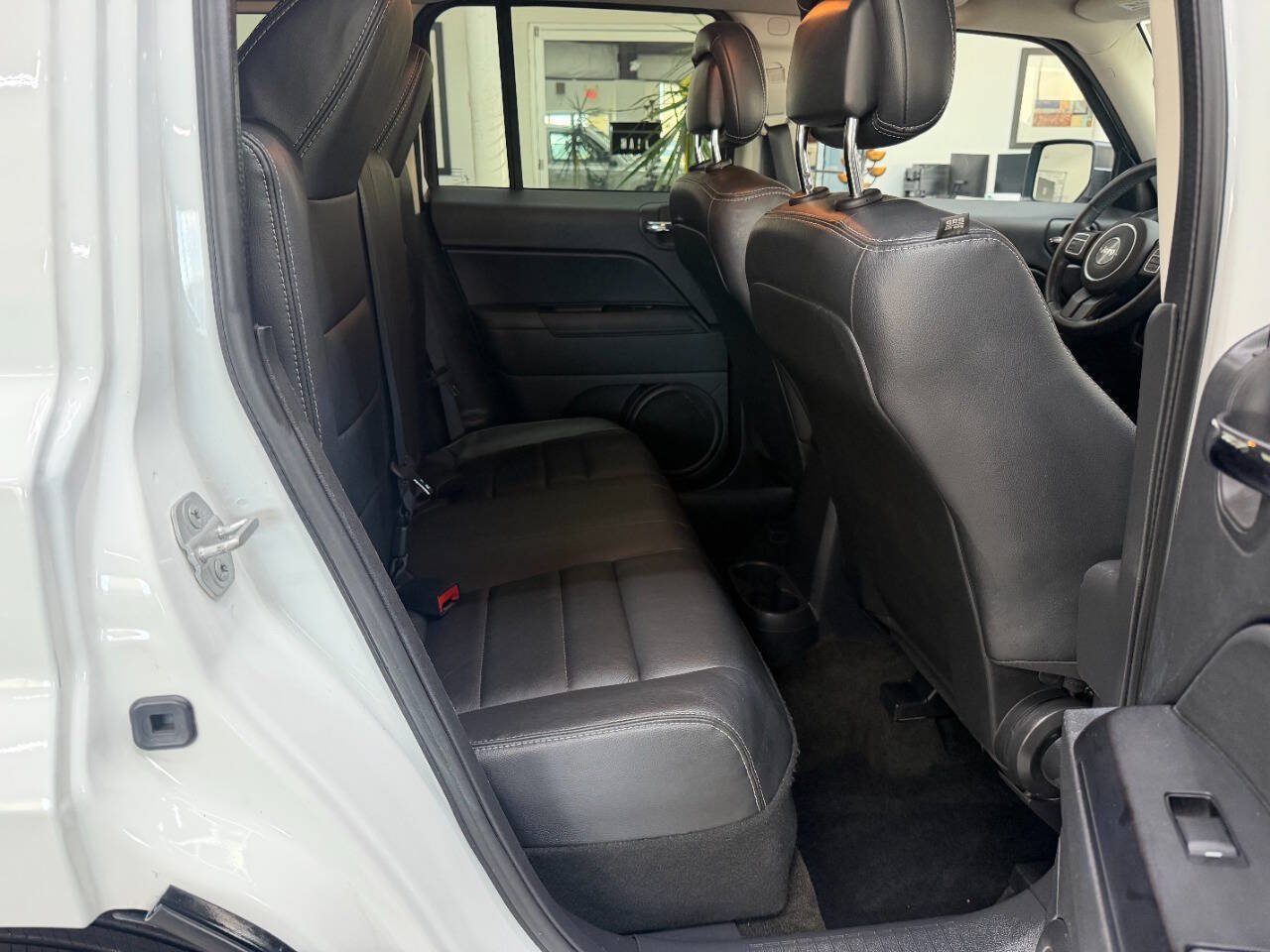 Used 2015 Jeep Patriot High Altitude AWD/4WD image 16