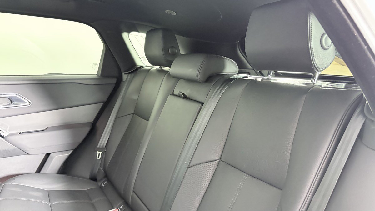 Used 2025 Land Rover Range Rover Velar Dynamic SE AWD/4WD image 29