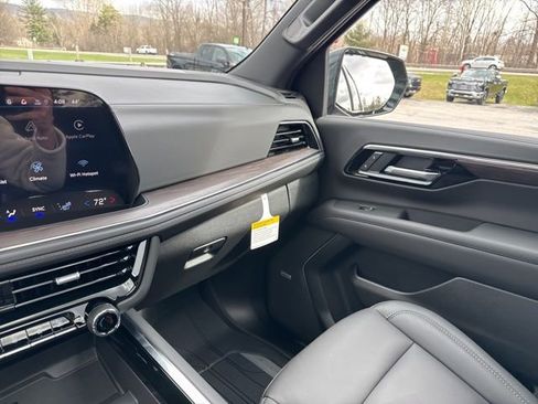 New 2026 Chevrolet Suburban Z71 w/ Z71 Off-Road Package AWD/4WD image 68