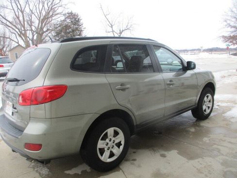 Used 2009 Hyundai Santa Fe GLS image 14
