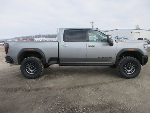 New 2026 GMC Sierra 2500 AT4X image 3