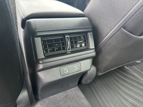 Certified 2025 Honda Accord SE image 28