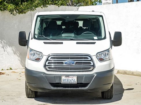 Used 2018 Ford Transit 350 XLT image 2