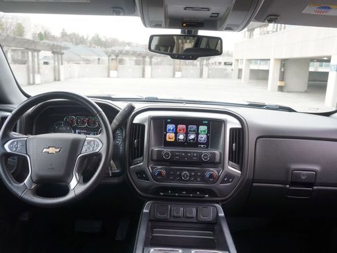 Used 2017 Chevrolet Silverado 1500 LTZ Z71 AWD/4WD image 34