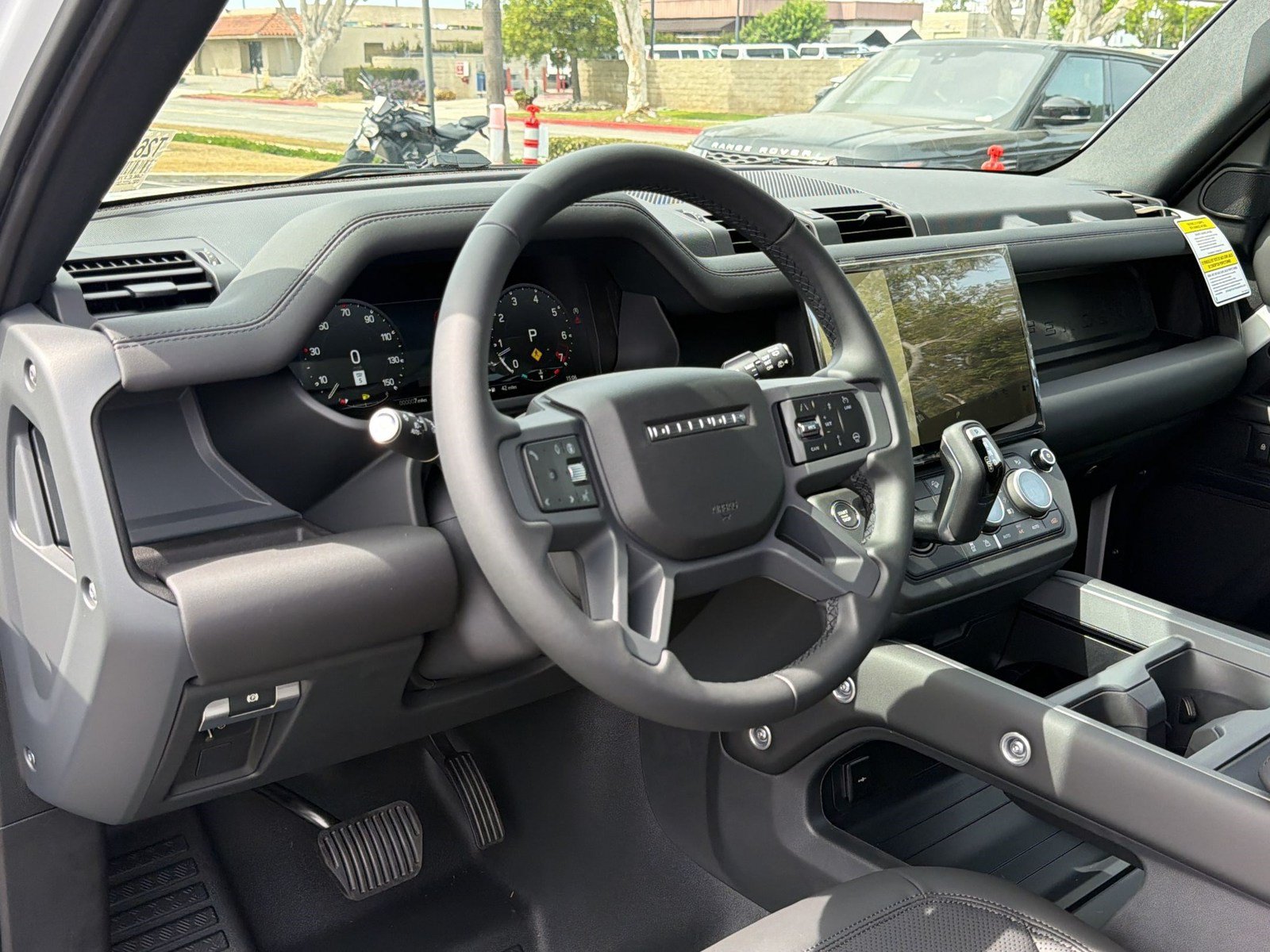 New 2026 Land Rover Defender 110 S AWD/4WD image 4