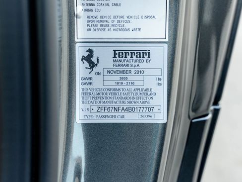 Used 2012 Ferrari 458 Italia Coupe RWD image 39