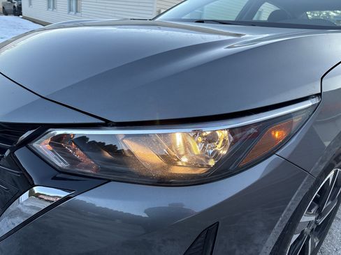 Used 2024 Nissan Sentra SV image 10