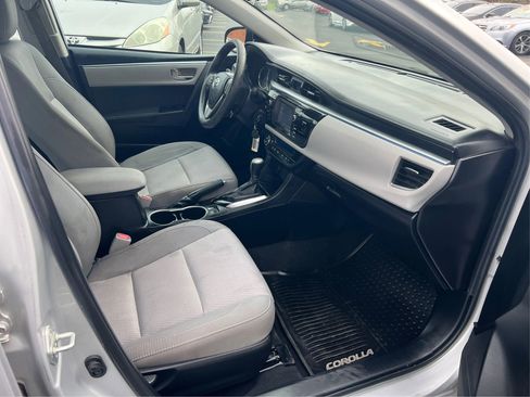 Used 2015 Toyota Corolla LE image 23