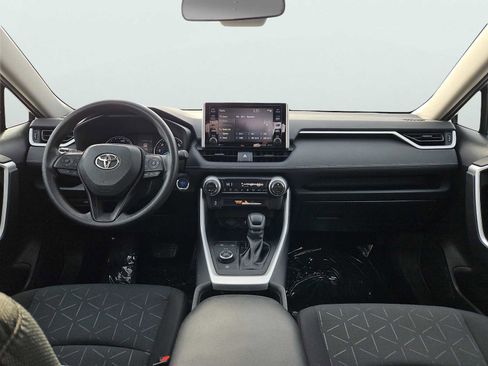 Used 2021 Toyota RAV4 XLE w/ Convenience Package AWD/4WD image 12