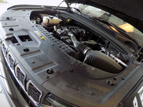 Used 2025 Jeep Grand Cherokee L Laredo RWD image 42