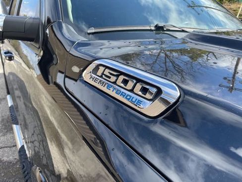 Used 2022 RAM 1500 Laramie AWD/4WD image 9
