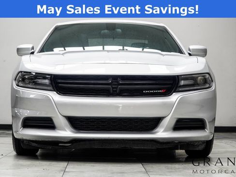 Used 2020 Dodge Charger SXT w/ Leather Interior Group RWD image 8